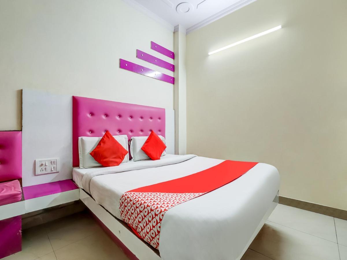 Oyo 75948 Hotel Tushar Continental New Delhi Exterior photo