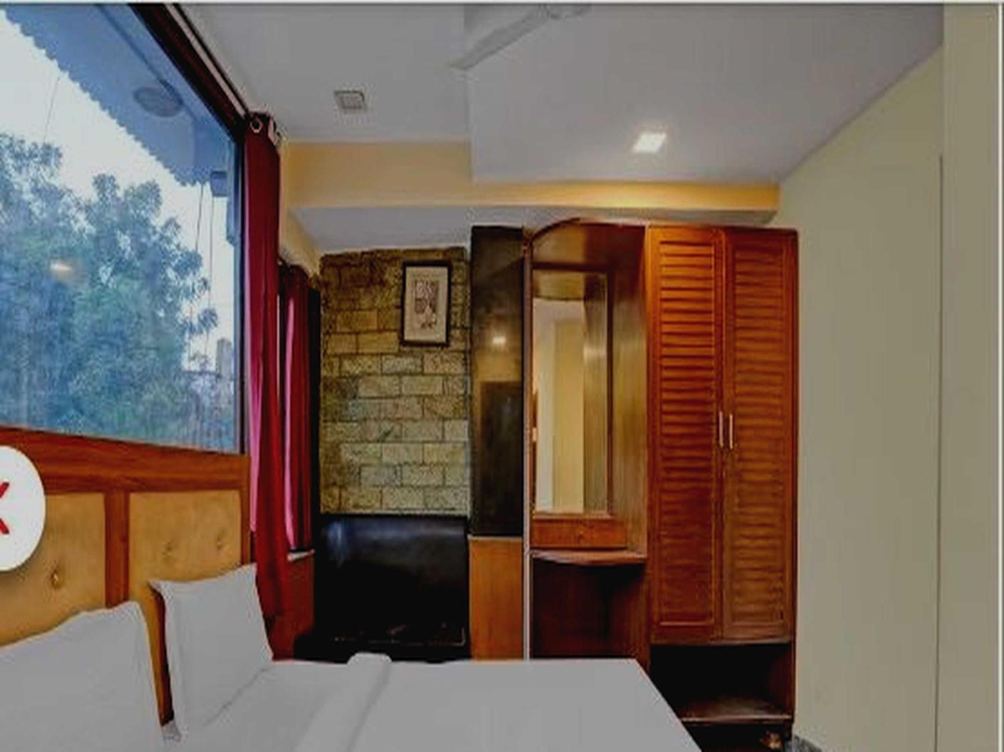 Oyo 75948 Hotel Tushar Continental New Delhi Exterior photo